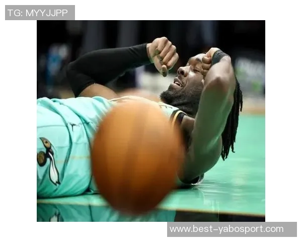 黄蜂主帅透露三球逐渐恢复训练状态期待尽快回归赛场 黄蜂主帅透露三球逐渐恢复训练状态期待尽快回归赛场